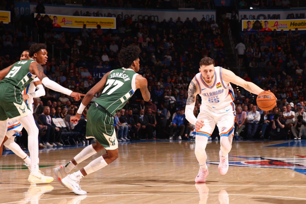 更因他的 更因他的