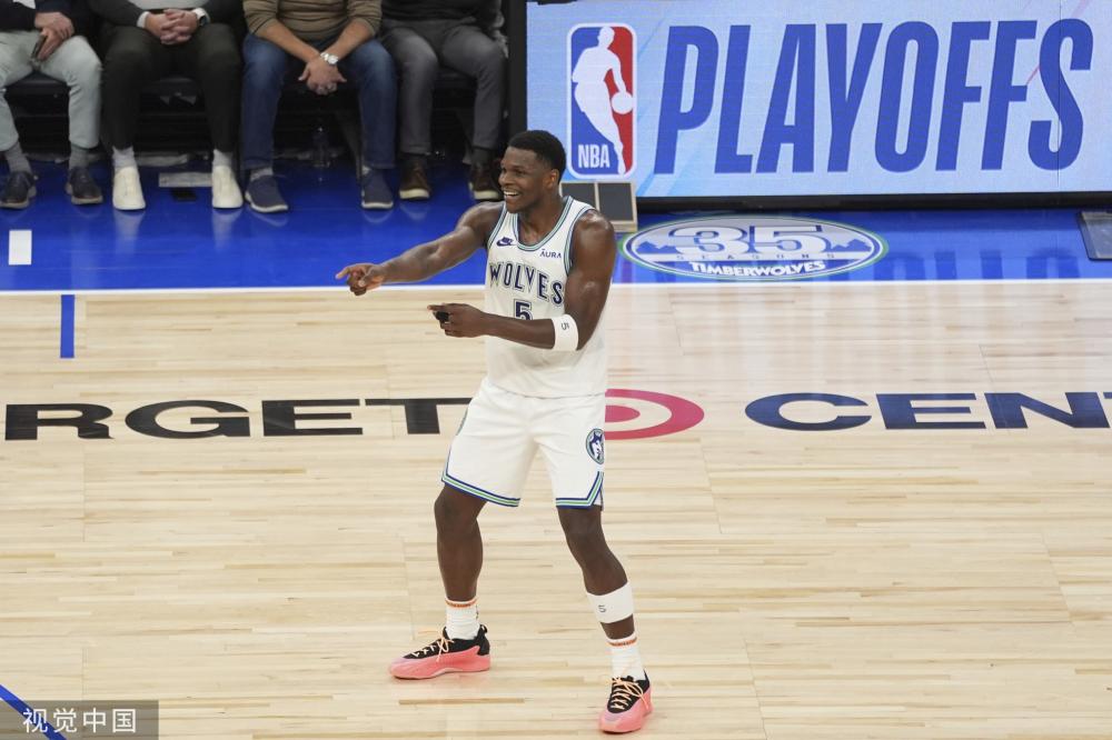 个自然领袖 个自然领袖