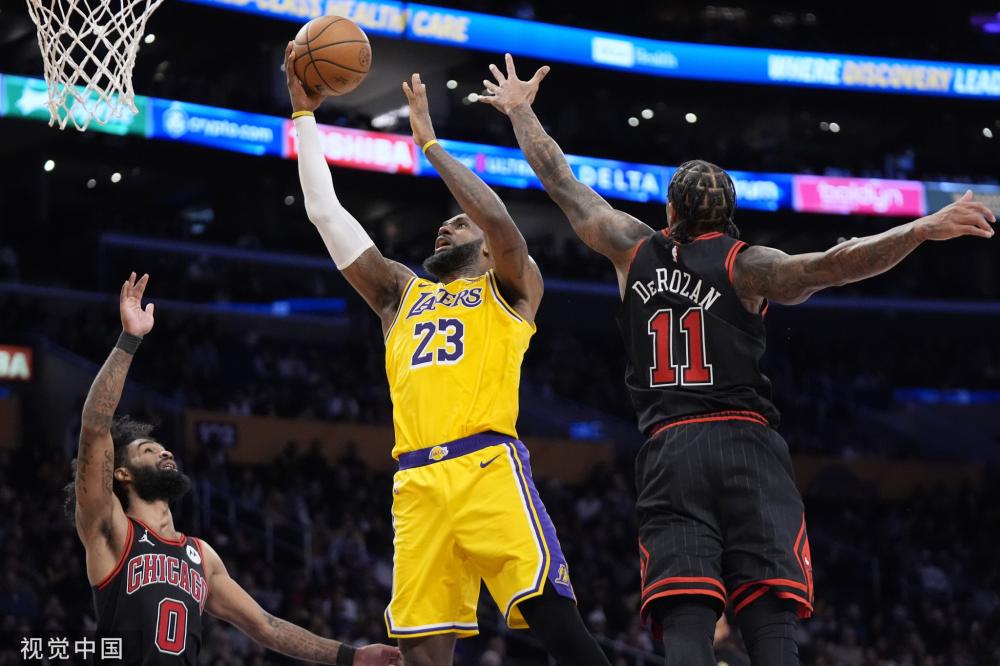 球场内备受 球场内备受